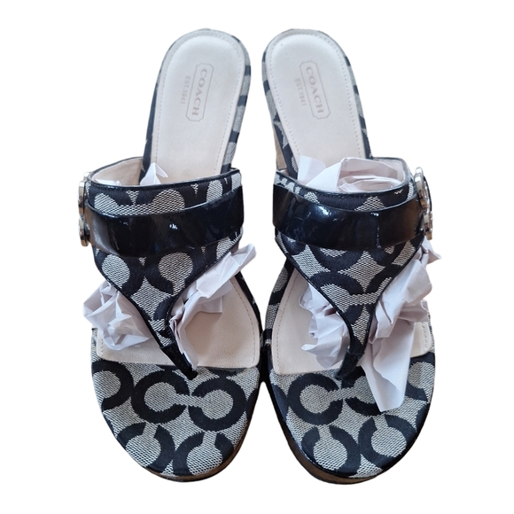 Coach Black Gypsy Signature Patent Wedge Thong Sandals 10b - Picture 2 of 13